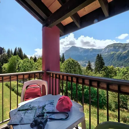 Village Club Les Tavaillons Resort 3*