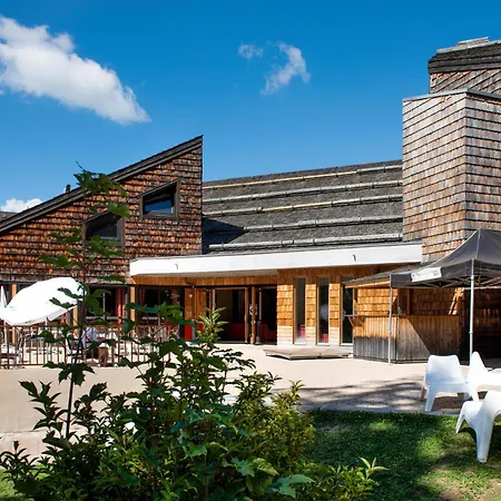 Village Club Les Tavaillons 3* 레 카로즈 다라세