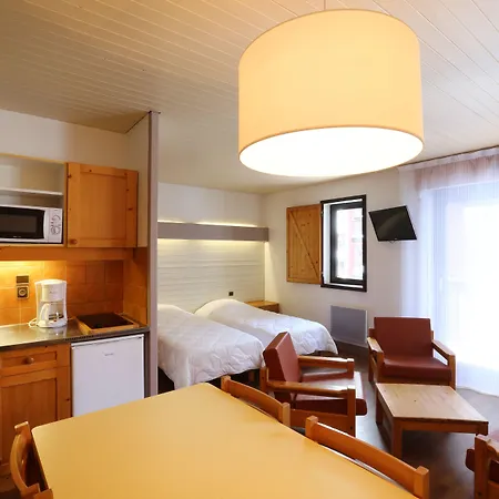 리조트 Village Club Les Tavaillons 레 카로즈 다라세