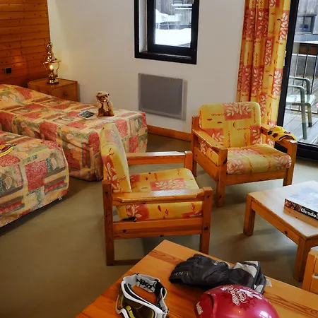 리조트 Village Club Les Tavaillons 3*