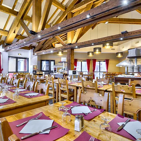 Village Club Les Tavaillons 리조트 레 카로즈 다라세
